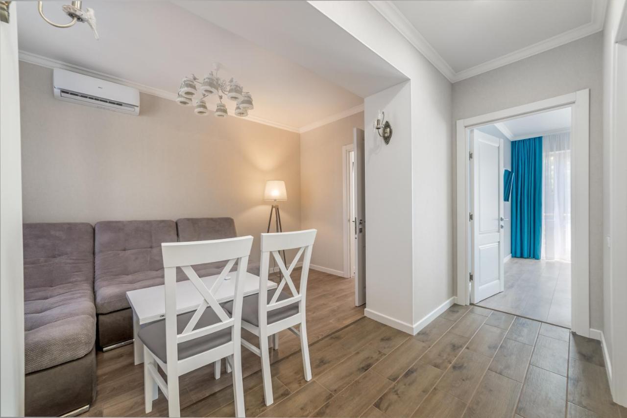20 Deribasivska Design Apartment Одесса Экстерьер фото